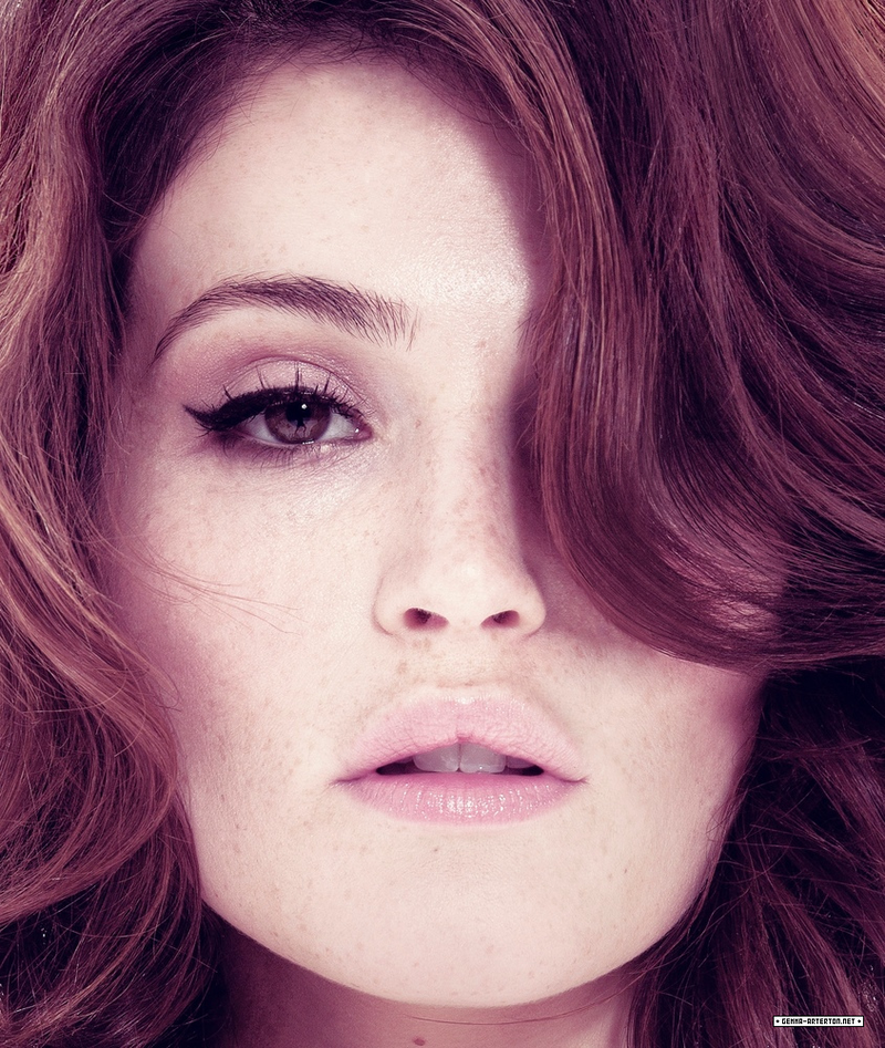 Illustration for article titled Gemma Arterton is Here for Your Girl Crush Purposes